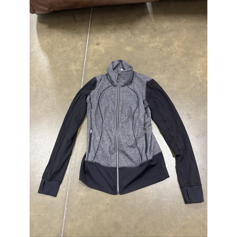 Lululemon Define Jacket Brushed Herringbone Gray Black Alberta Lake Size 10 EUC